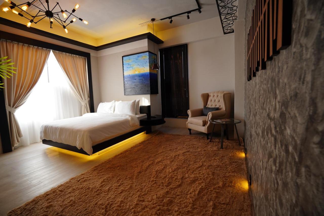 Manhattan Hotel Ipoh Esterno foto