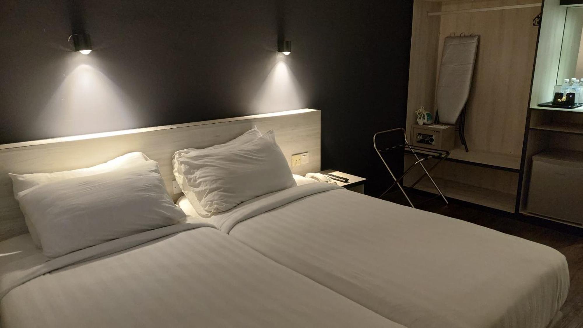 Manhattan Hotel Ipoh Esterno foto