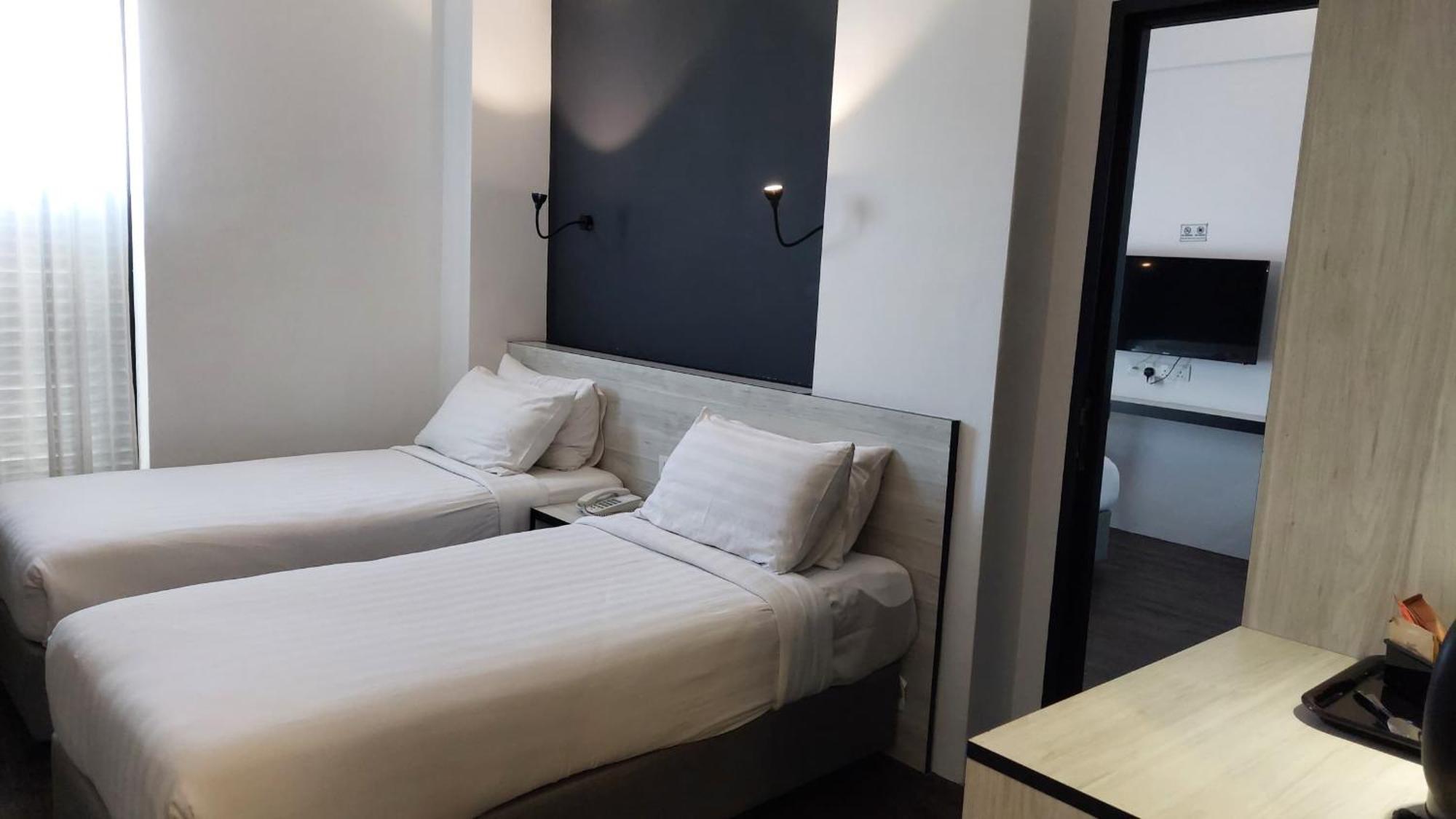 Manhattan Hotel Ipoh Esterno foto